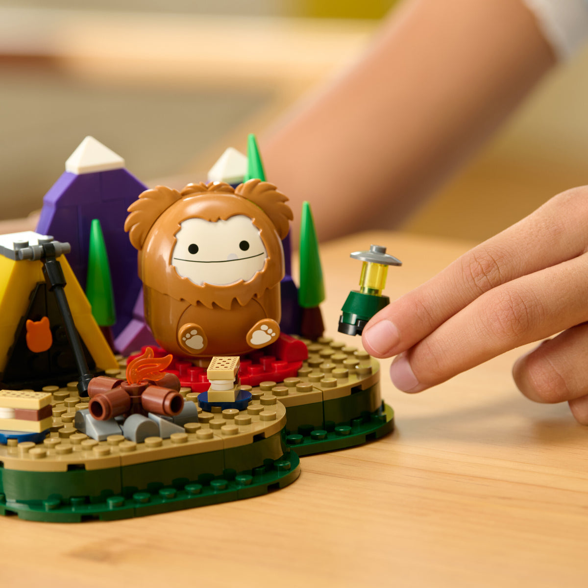 Squishmallows Benny and Cam's Outdoor Adventure Building Set